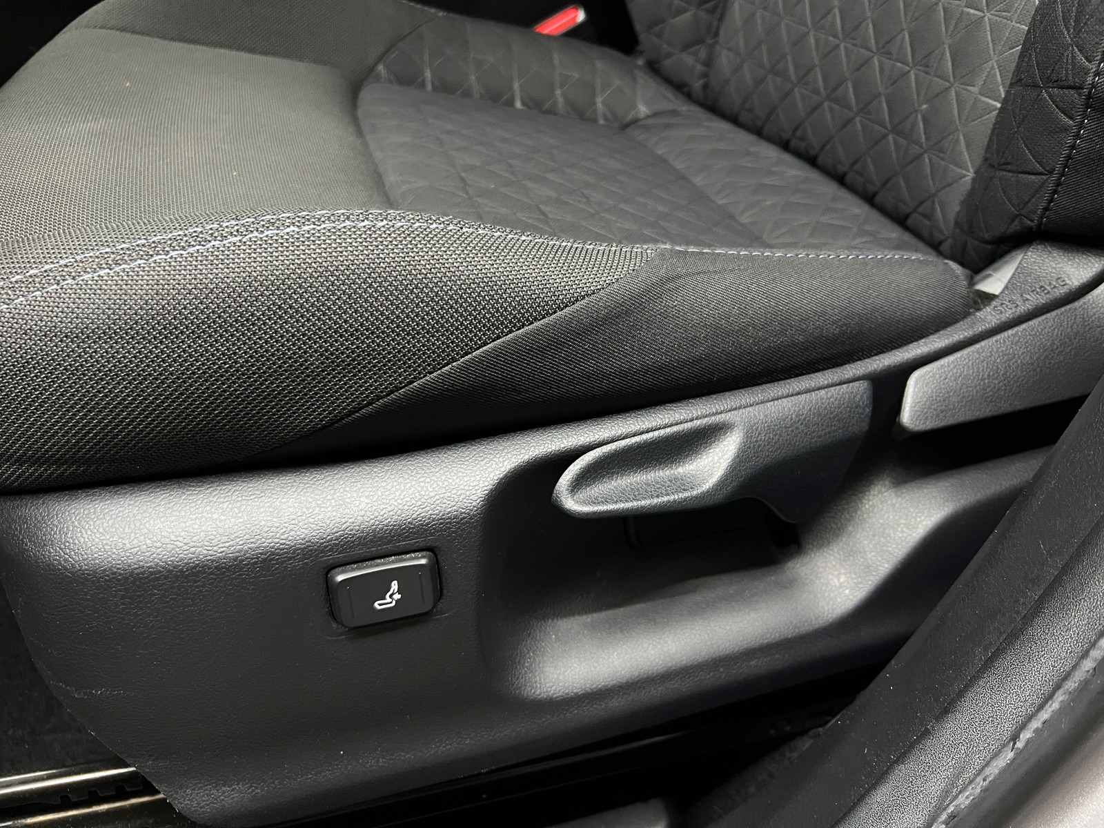 Toyota C-hr   image20