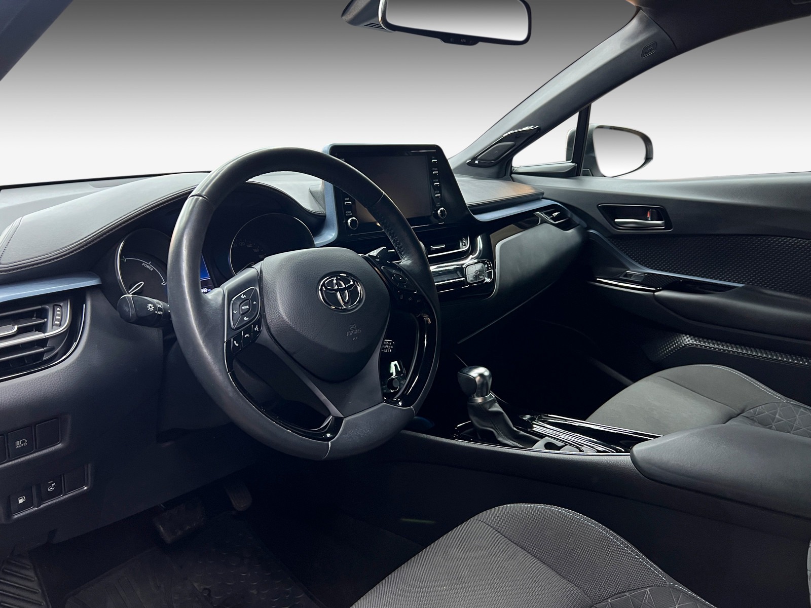 Toyota C-hr   image7