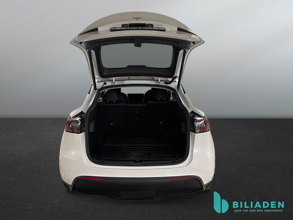 Tesla Model Y   image9